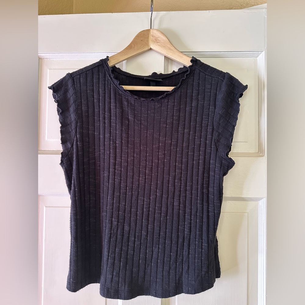 Shyanne Black Ribbed Short Sleeve Top